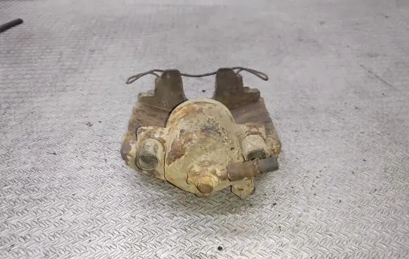 Skoda Octavia Mk2 (1Z) Front brake caliper