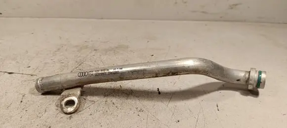 Audi Q7 4M Engine coolant pipe/hose 059121512AL