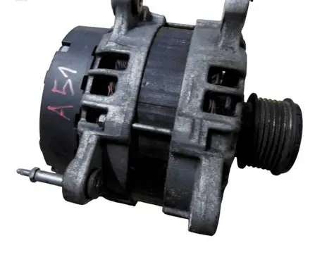 Volkswagen PASSAT B7 Generator/alternator 03L903024F