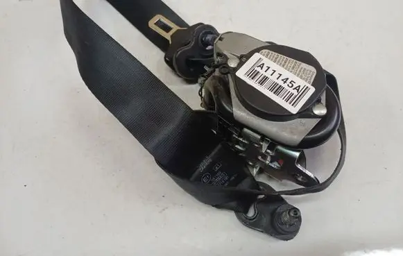 Ford Grand C-MAX Front seatbelt 615874900