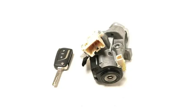 Toyota Avensis T270 Ignition lock 8978305030