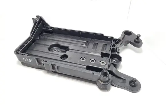 Skoda Octavia Mk3 (5E) Battery tray 5Q0915321H 5Q0915331J