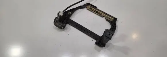 BMW 5 E39 Rear door exterior handle/bracket 8210863