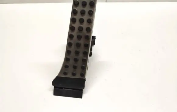 Mercedes-Benz GLC X253 C253 Accelerator throttle pedal A2533000104