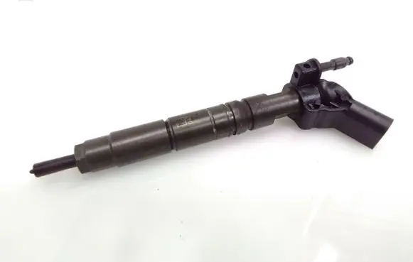Mercedes-Benz S W221 Fuel injector 0445116026 A6420701187