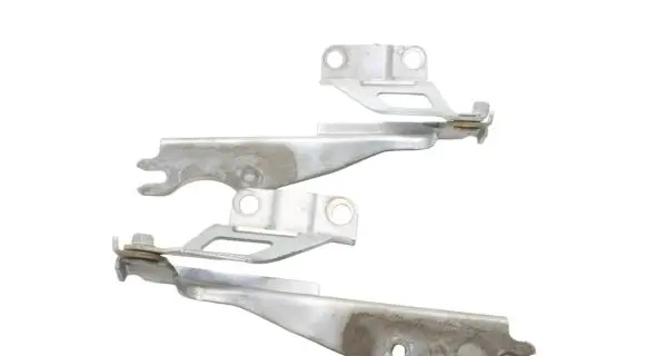 Mazda 6 Engine bonnet/hood hinges