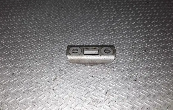 Renault Trafic I Fuel Injector clamp holder