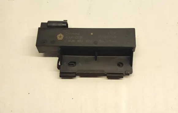 Dodge Challenger Keyless system antenna 68067753AA P68067753AA