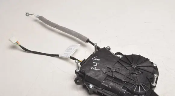 BMW X1 F48 F49 Tailgate exterior lock 7374006