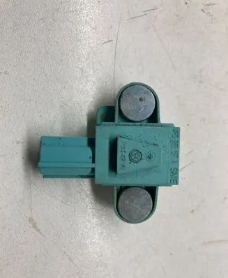 Audi A6 S6 C6 4F Airbag deployment crash/impact sensor 4F0955557A