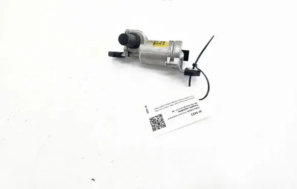 Mercedes-Benz ML W163 Vent window/glass motor a1638201342
