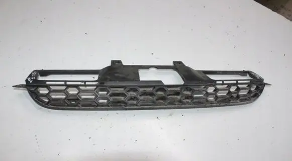 Honda HR-V ACC Distronic radar sensor grill/trim D16W5