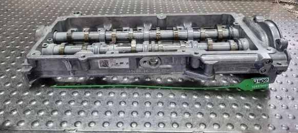 Volkswagen PASSAT B8 Camshaft S26378400 04L103308F 04L103292H
