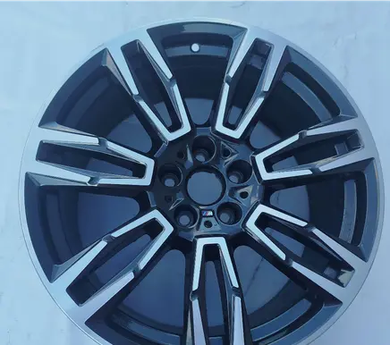 BMW i5 G60 R19 alloy rim 5A324E0