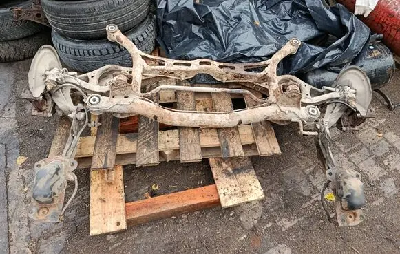 Volkswagen PASSAT B6 Rear subframe 
