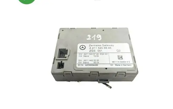 Mercedes-Benz CLS C219 Gateway control module A2115405645 A2115405745 A2114420000