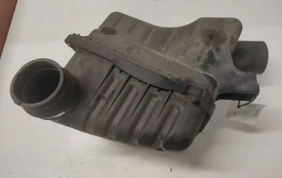 Opel Antara Air filter box