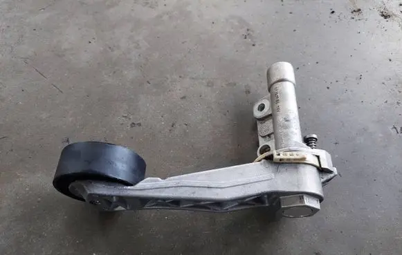Citroen C4 Grand Picasso Alternator belt tensioner 