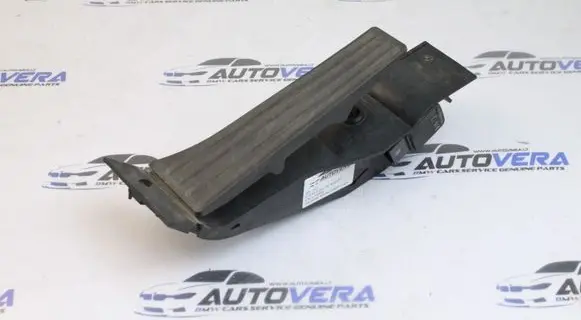 BMW X5 E70 Accelerator throttle pedal 6772645