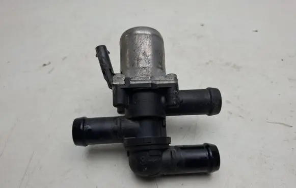Volvo XC90 Coolant heater control valve 31493261