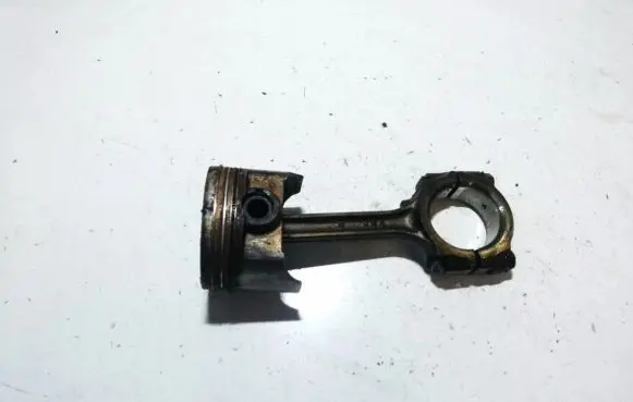 Suzuki Alto Piston with connecting rod 72f3