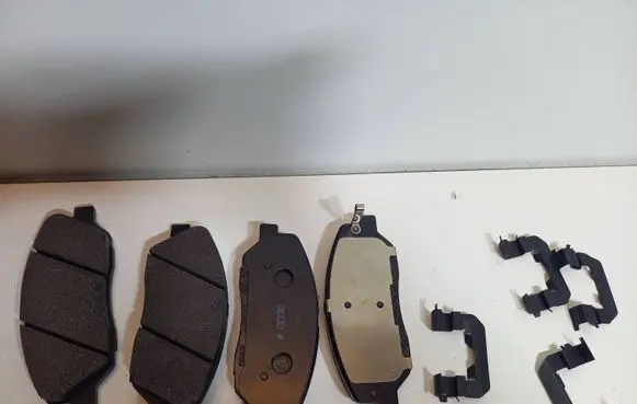 Hyundai Santa Fe Brake pads (front) 581012BA10 HYUNDAI GENESIS, GRAND SANTA FE, SANTA FE I, II, III KIA SORENTO II
