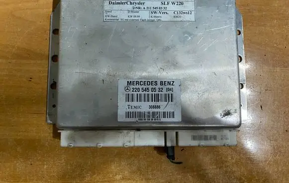 Mercedes-Benz S W220 Suspension control unit/module 2205450532 308886 A2115450332