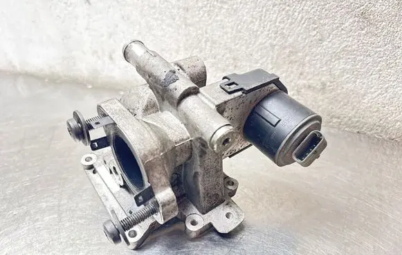 Volvo XC60 EGR valve cooler 31422119
