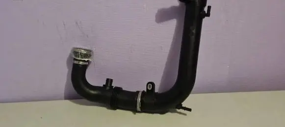 Ford Fiesta Turbo air intake inlet pipe/hose CV616C784AG 1916770