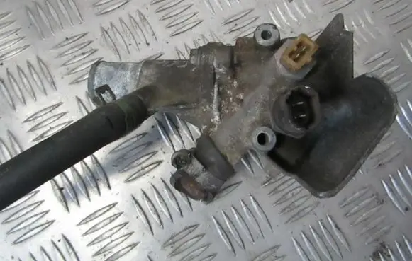 Renault Megane I Engine coolant pipe/hose 7700866299