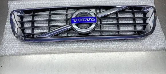 Volvo V50 Front grill
