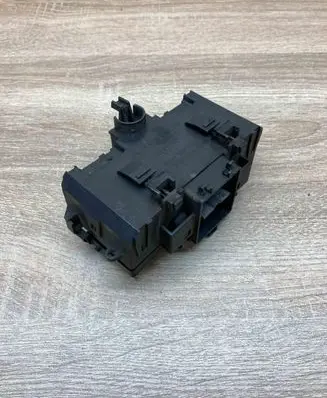 Mercedes-Benz C W203 Fuse module A2035450803
