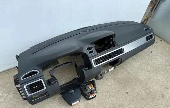 Volvo V70 Dashboard