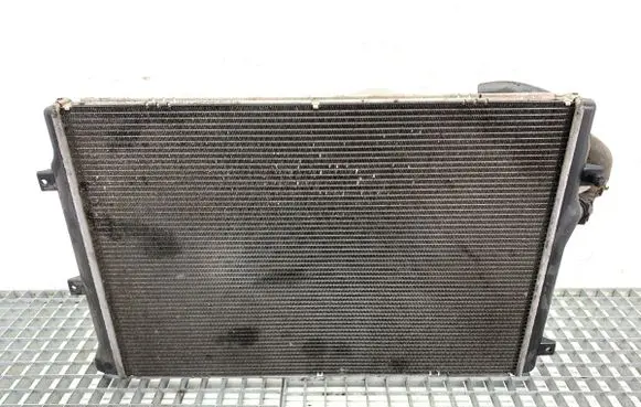 Volkswagen PASSAT B7 Coolant radiator 3C0121253AR
