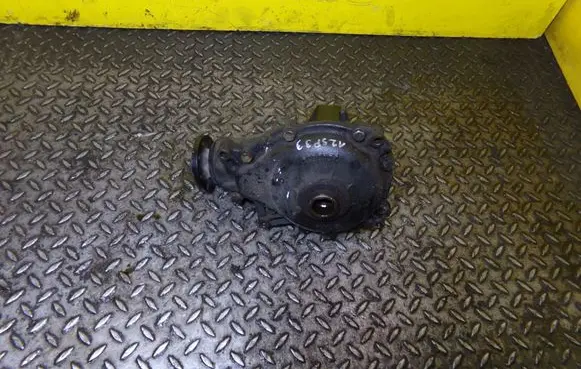 BMW X3 E83 Front differential 7549000 MOST DYFER
