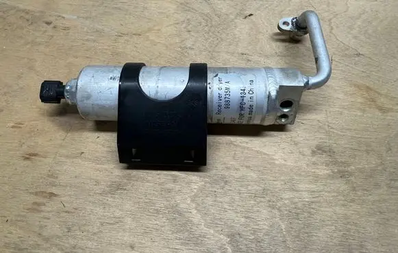 Nissan Qashqai Air conditioning (A/C) air dryer 988735M 92135JD20A