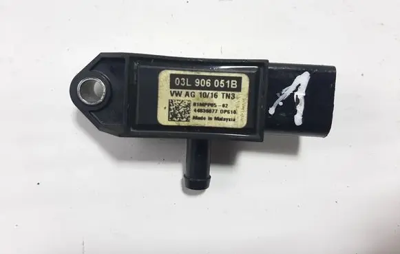 Skoda Superb B8 (3V) Exhaust gas pressure sensor 03L906051B