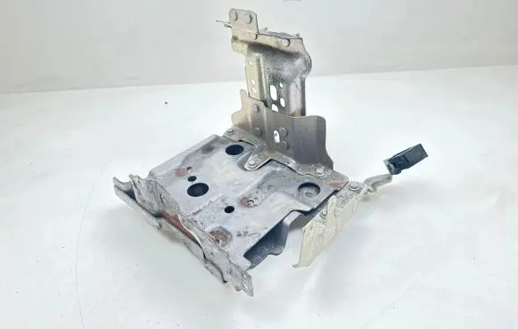 Battery tray