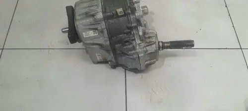 Mercedes-Benz C W205 Gearbox transfer box case A7252802600