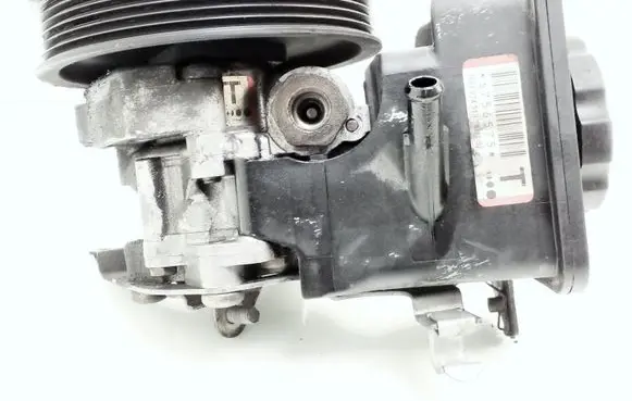 BMW 3 E46 Power steering pump 6756575 7692974519 91208