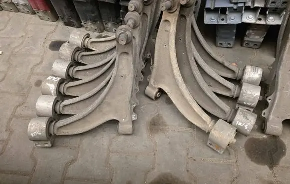 Opel Insignia A Front upper control arm/wishbone 