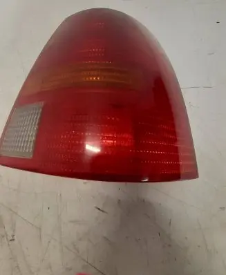 Volkswagen Golf IV Rear/tail lights 284302
