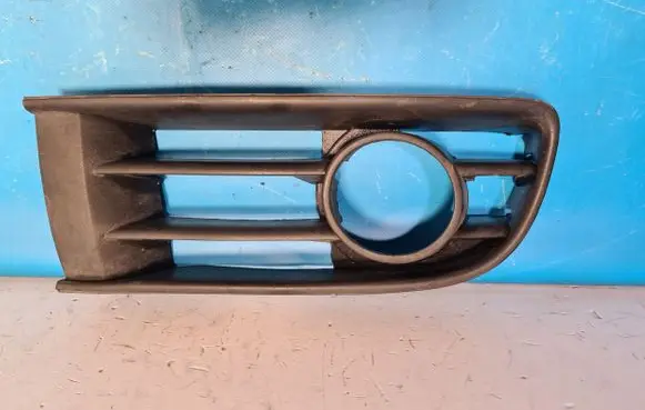 Volkswagen Polo III 6N 6N2 6NF Front tow hook cap/cover 6Q0853665A