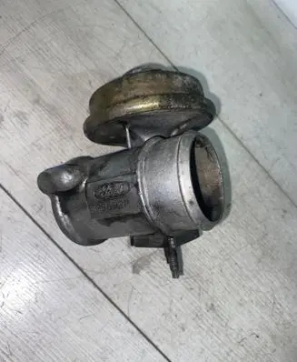 Ford Mondeo Mk III EGR valve 809B02P
