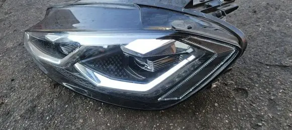 Volkswagen Golf VII Headlight/headlamp 5G1941035L 1EX01306629 8991UM70005MHB
