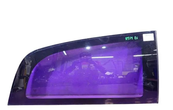 Lancia Ypsilon Rear side window