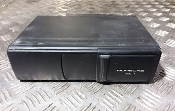 Porsche Cayenne (9PA) CD/DVD changer 