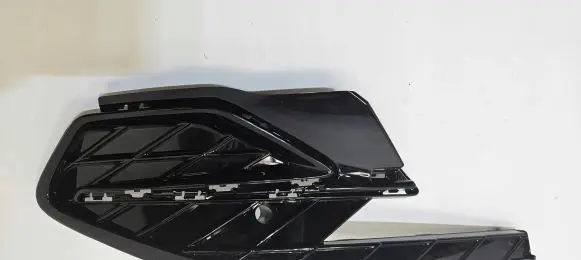Cupra Formentor Front bumper lower grill 5FF853665D