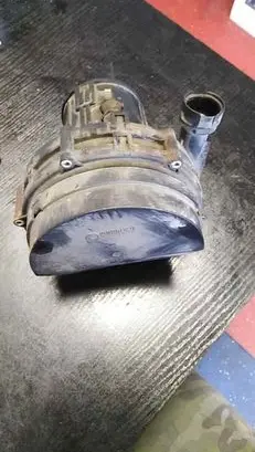 BMW 5 E39 Secondary air pump 72216628
