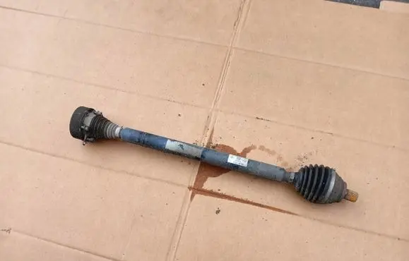 Seat Leon (5F) Front driveshaft 5Q0407272C